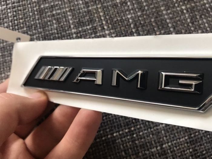 Emblema Mercedes AMG aripa model nou 2017