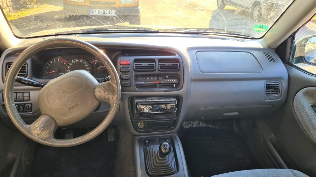 Suzuki Grand Vitara XL-7 2.7 Джип