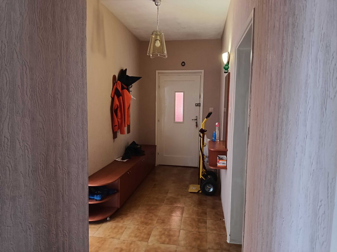 Продава се Етаж от къща в Хасково, Дружба 1 - 210 кв.м за 486 €/кв.м - Снимка #3
