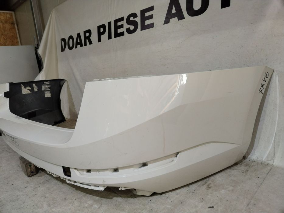Bara spate Skoda Superb 3, kombi, break, cod de origine OE 3V9807421, 2015, 2016, 2017, 2018, 2019, 2020, 2021, 2022, 2023, 2024.