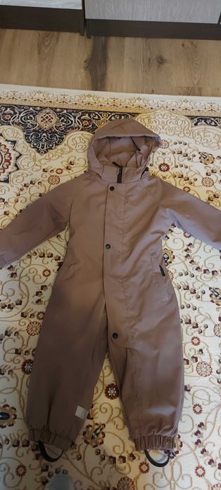 Продам демисезонный комбинезон унисекс б/у