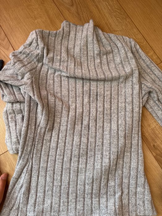 Блузи поло с висока яка