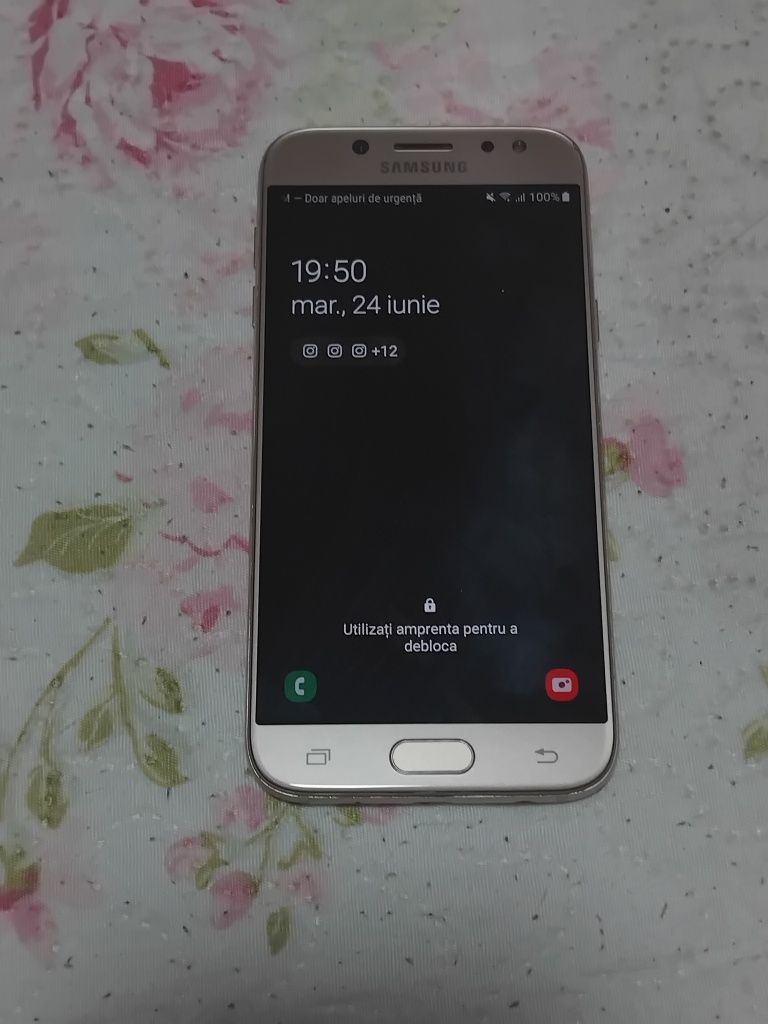 Vând samsung galaxy j5 gold!