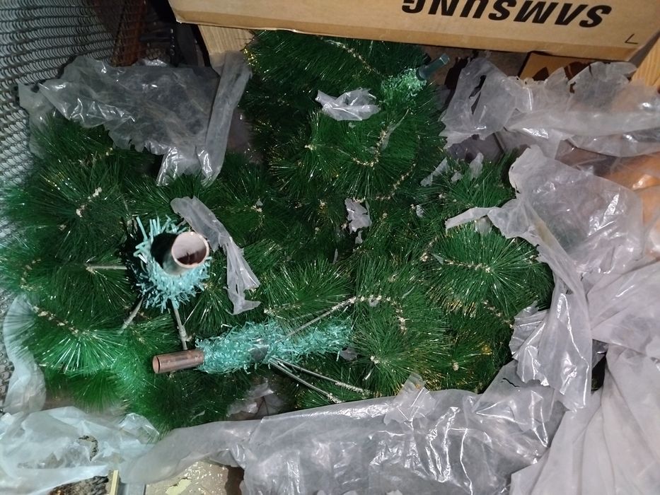 Продам искусственную ёлку 155 см