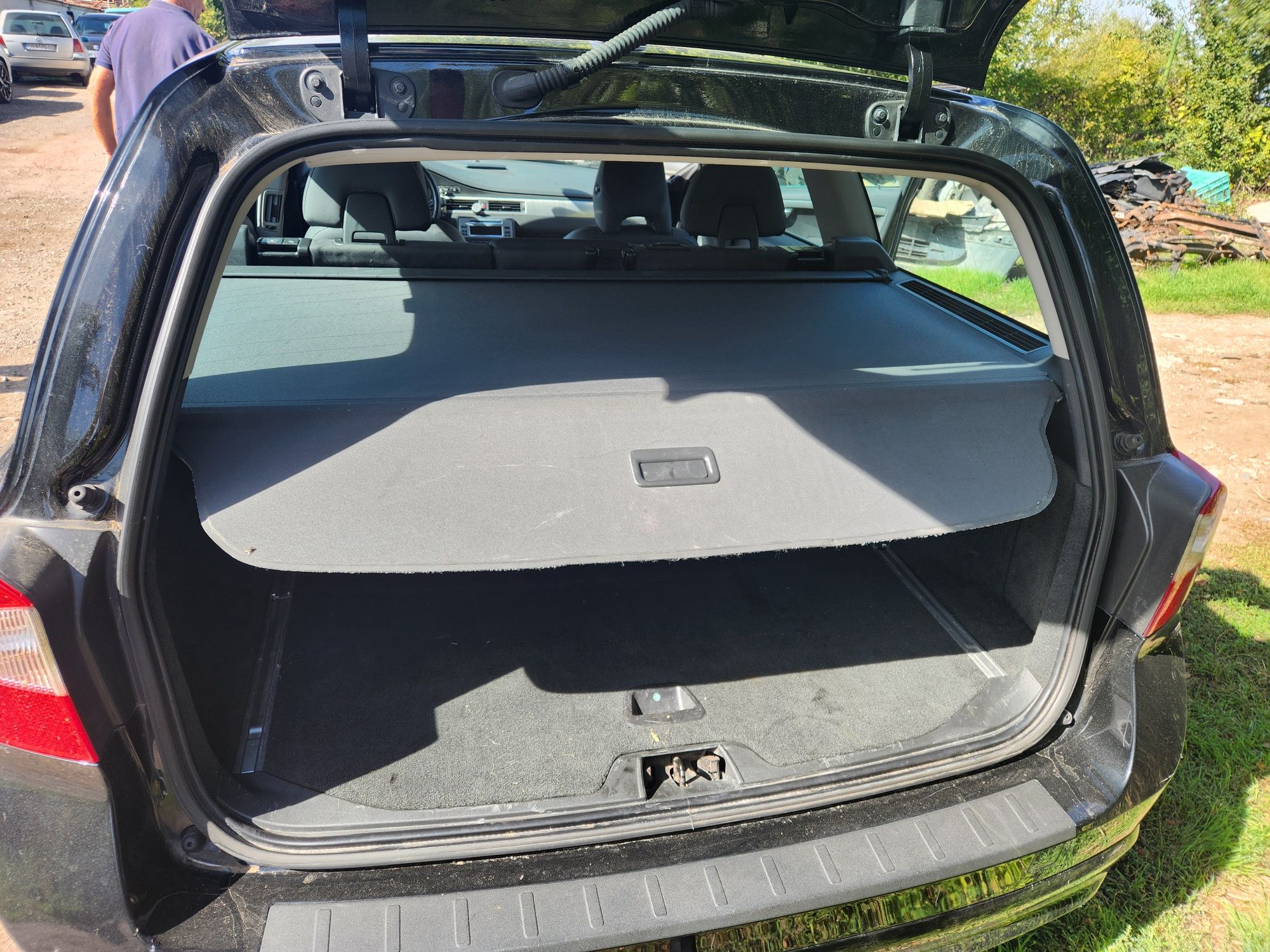 За Части Volvo v70 2011г 2.0 дизелов