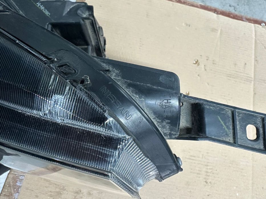 ляв фар за nissan navara d23 full led black