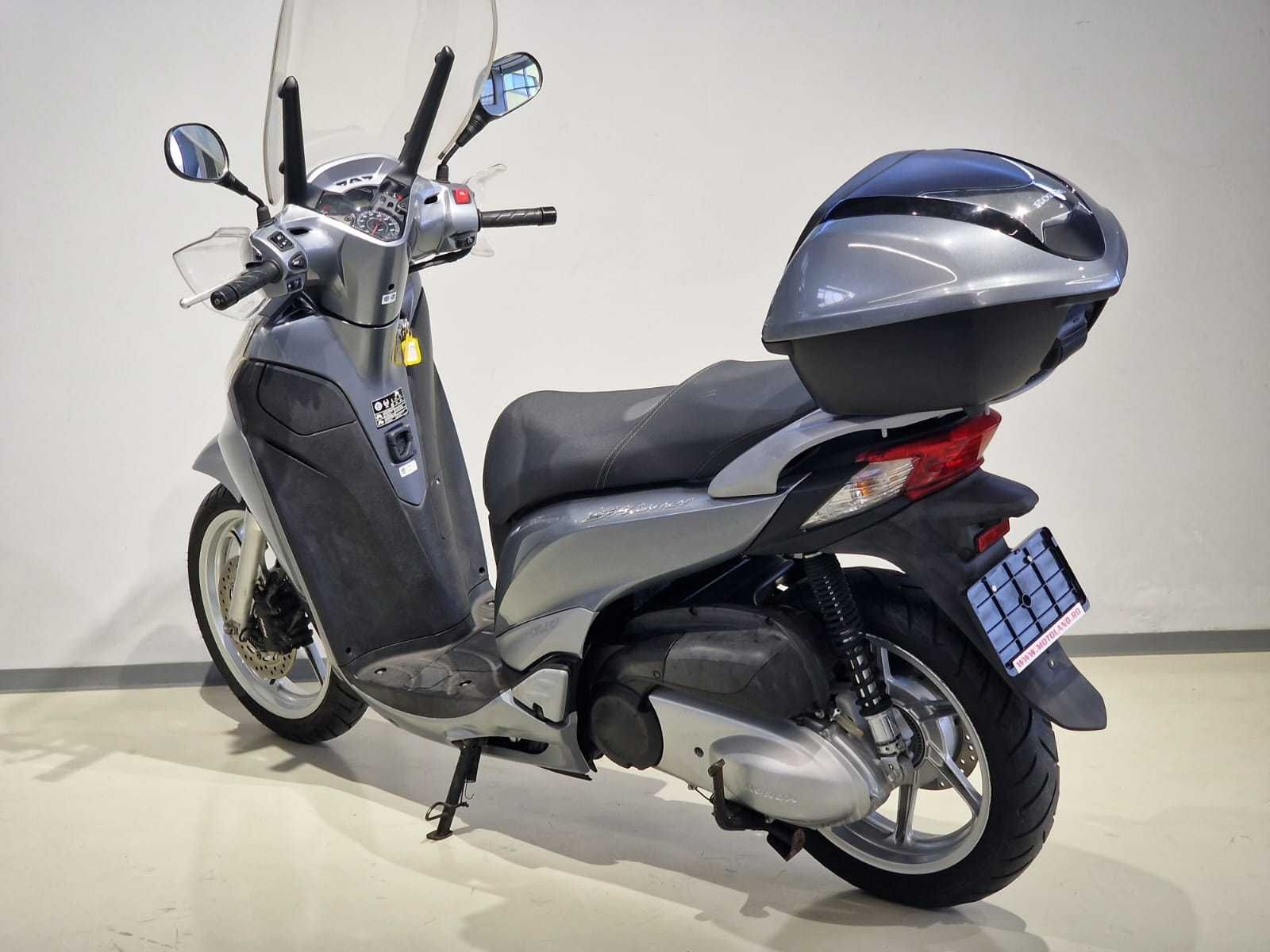 Scuter Honda SH300i
