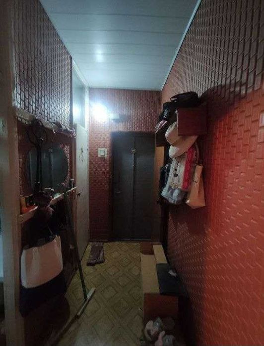 Продаётся 2/3/4 Юнусабад 7 . торец. 51м2. ор-р Альфраганус университет