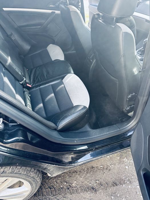 Продавам на части Шкода Октавия