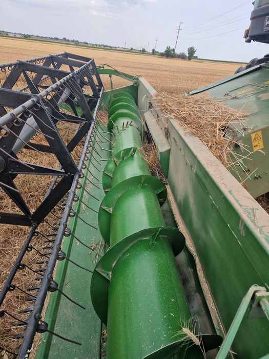 Combina John deere 2258