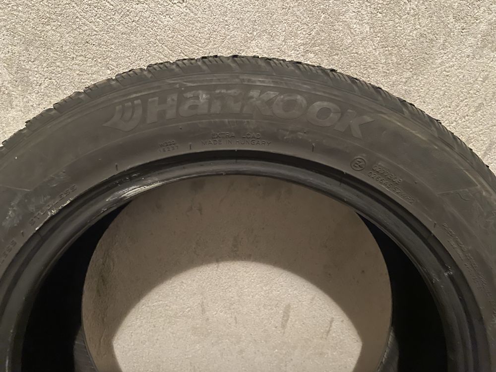 Hankook Winter I*Cept EVO2 W320 XL 215/55/R17