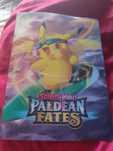 Vând album pokemon 200 piese