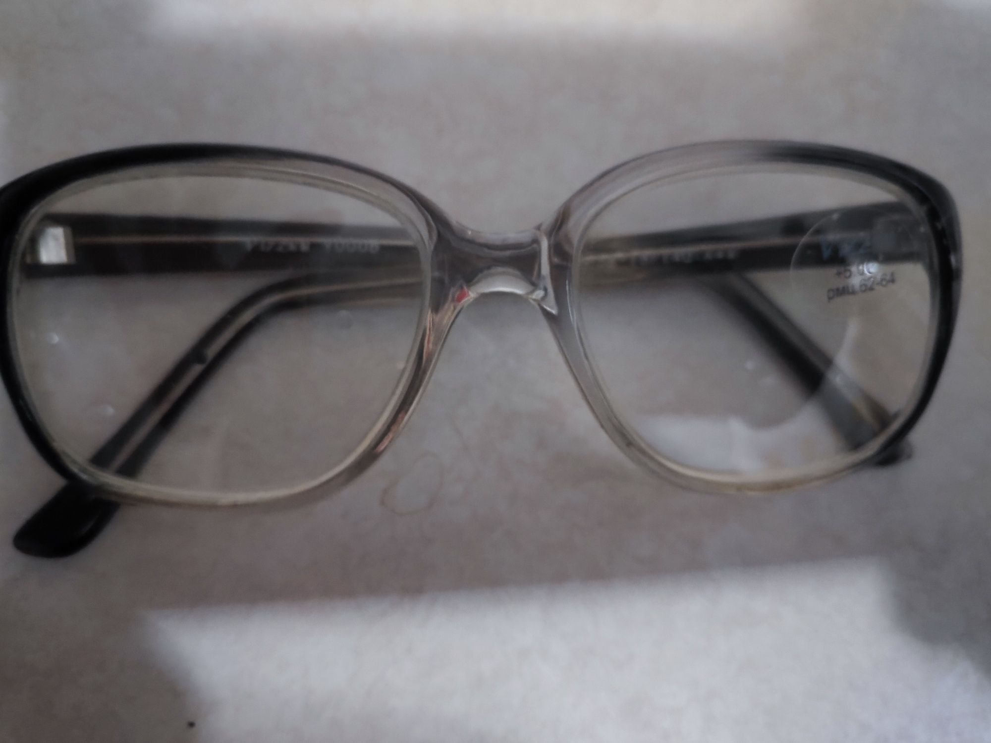 Продаются новые очки для зрения