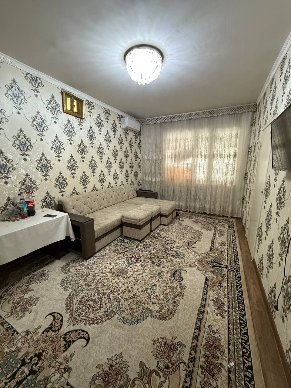 Yunusobod 7kvartal 1 xonali uy 2 xona qilingan