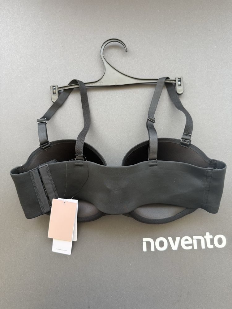 Черен сутиен със странично закопчаване Calvin Klein /75В, 75С/