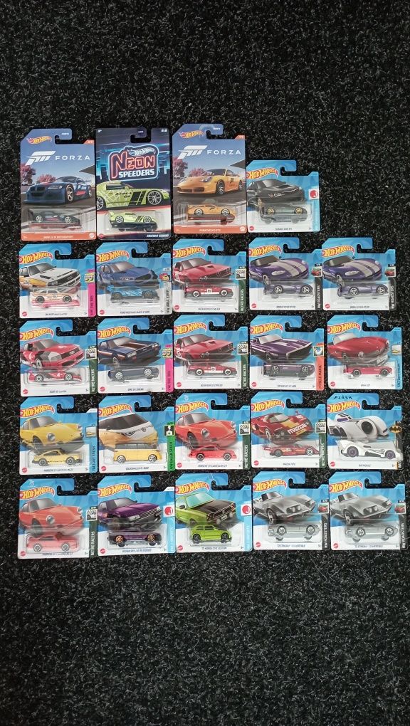 24 Masinute Hotwheels Sigilate