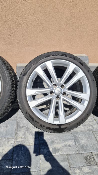 Vând roti r19 originale Audi