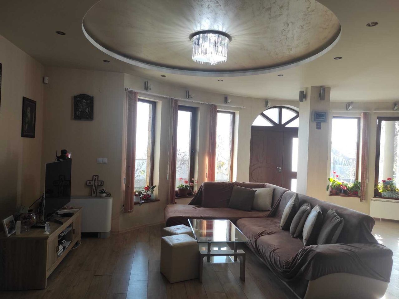 Продава се Къща в Стара Загора, Студентско градче - 300 кв.м за 412 €/кв.м - Снимка #8
