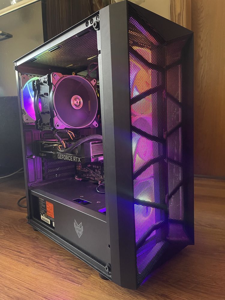 Геймърски компютър/ Ryzen 5600X/32GB/RTX 4060 8GB/2TB SSD