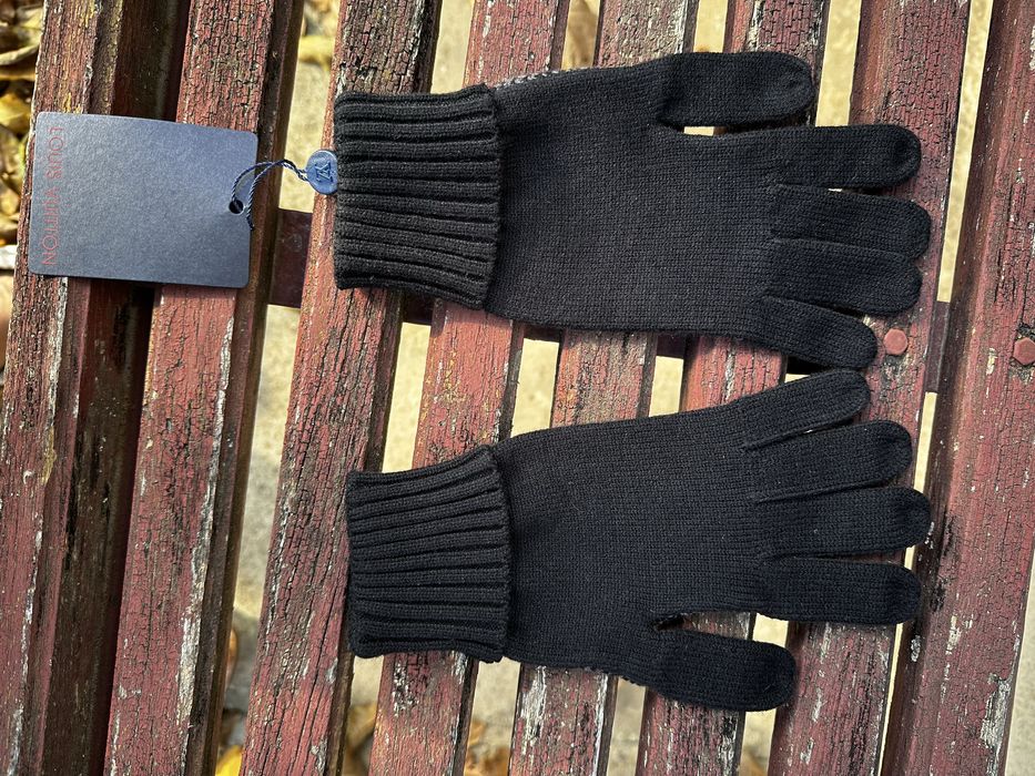 Manusi Louis Vuitton din Cașmir