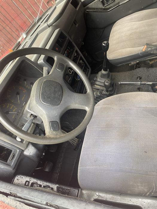Vand nissan patrol m57 218 cai euro4  autoutilitara acte la zii