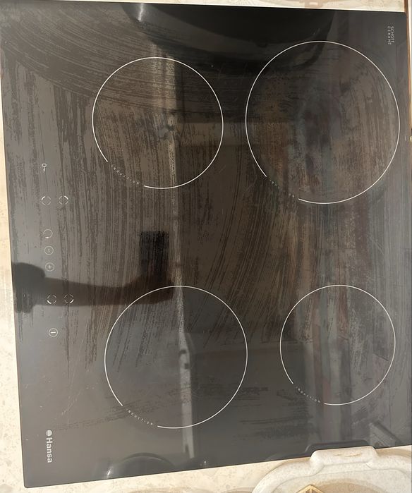 Индукционная плита Hansa