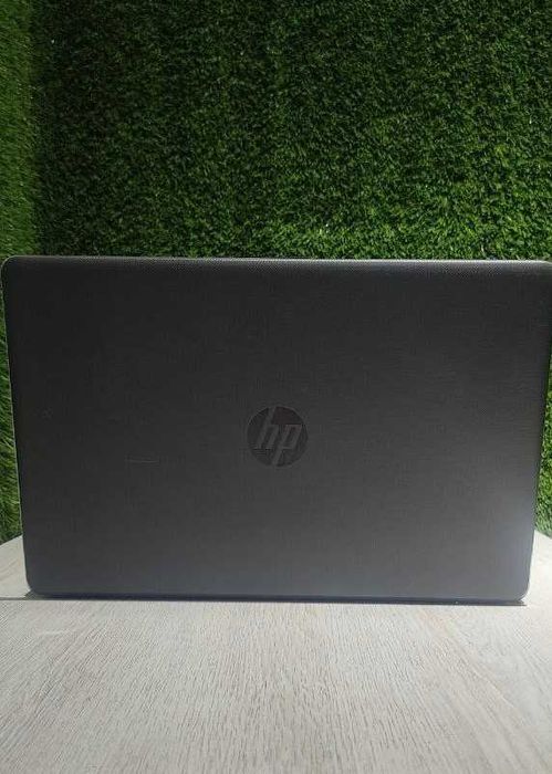 Ноутбук  HP HP 250 G6 / i3-6006U /4ГБ /128ГБ/ 15.6''