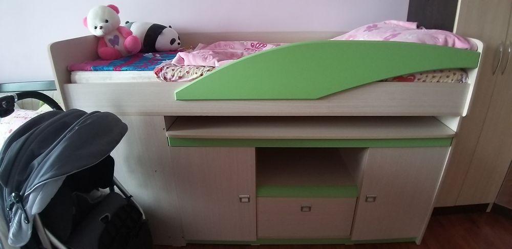Продам кровать-чердак 120000