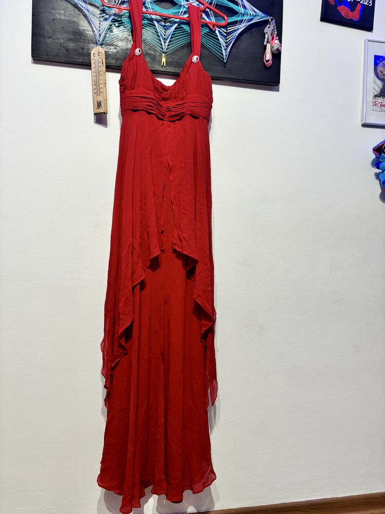 Rochie roșie de ocazie