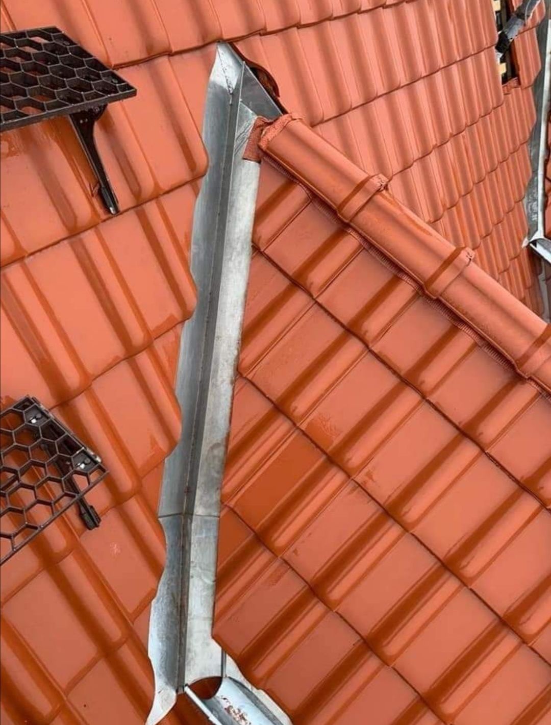 Montaj salceag reparatii acoperisuri tigla metalica jgheaburi burlane