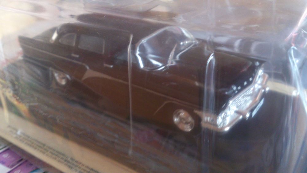Gaz 13 - Чайка 1:43 Легендарни Автомобили