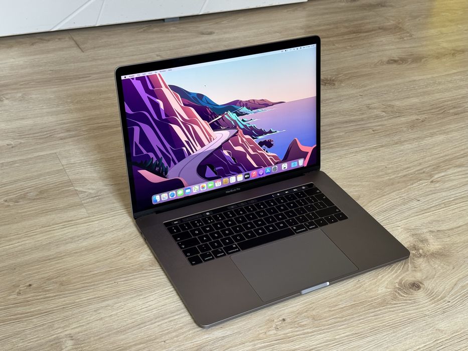 НОВ 15.4’ Core i9/Macbook Pro 15’ 2019/16GB Ram/512GB SSD/Radeon 4GB