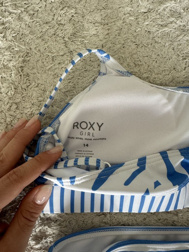 Бански на марката Roxy