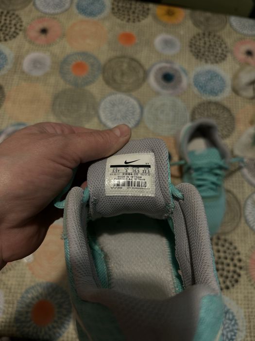 Кроссовки NIKE оригинал