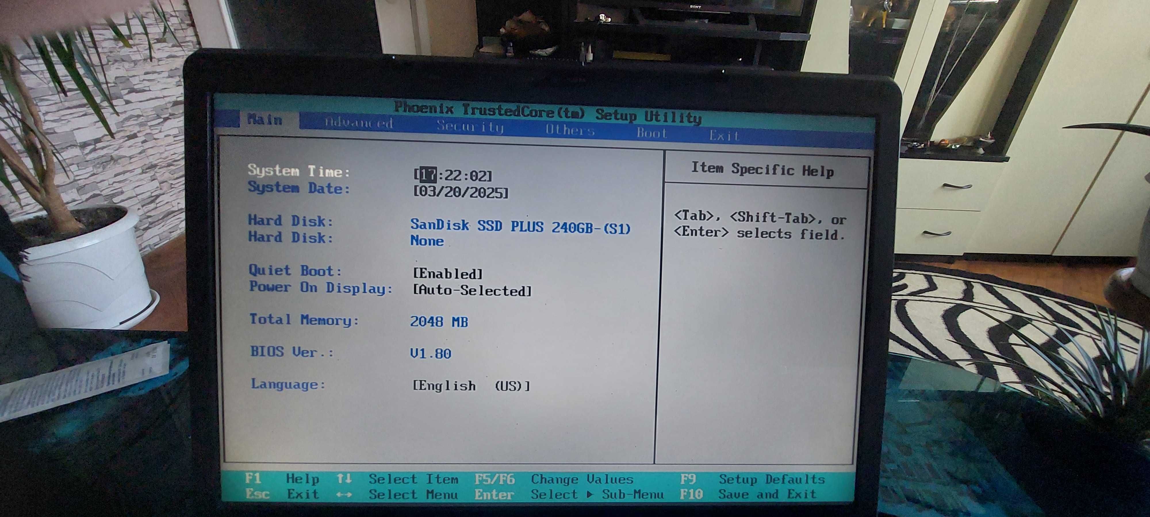Продавам лаптоп Тошиба