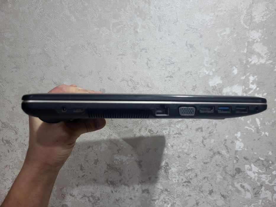 Продам ноутбук ASUS