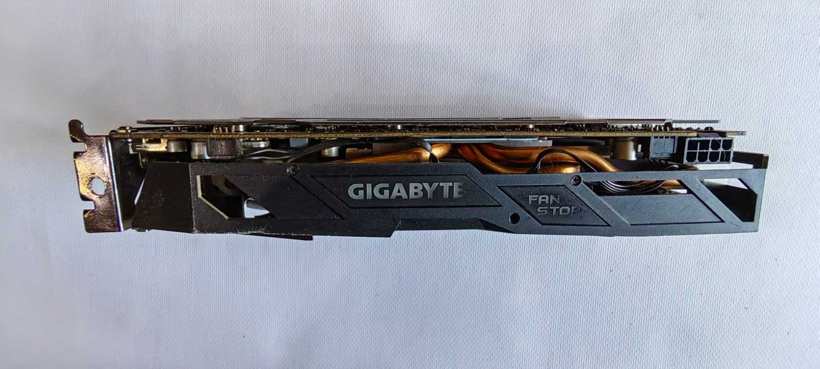 Видео карта Gigabyte 4GB