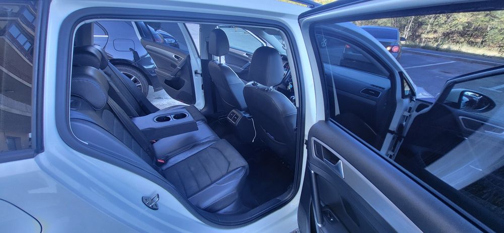 Vând Vw Golf 7 Comfortline 1.6 Tdi, 105 cp