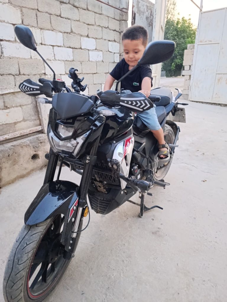 Lifan sr220 4v stret mot