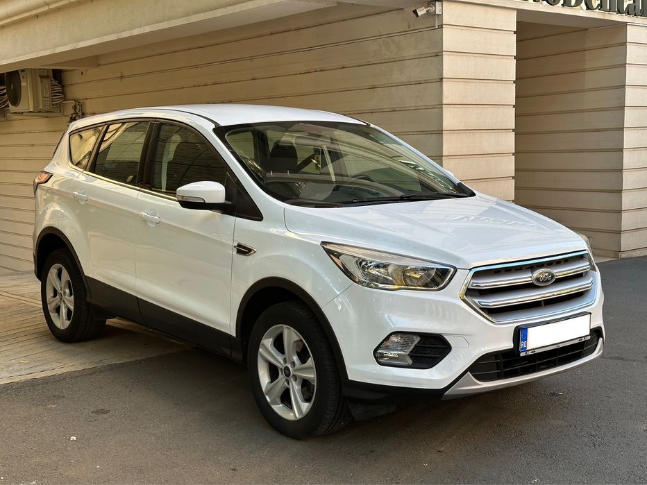 Ford Kuga 2019 • Full Option • 28.000Km • 4x4