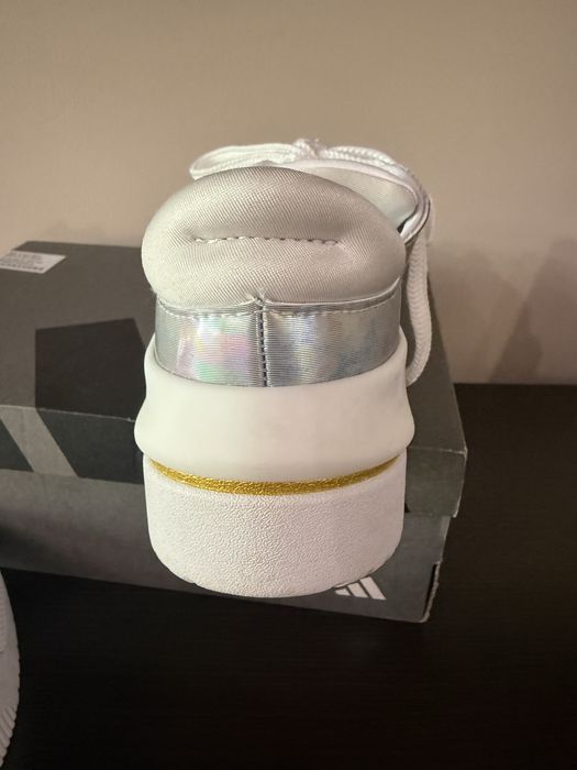 Маратонки “ADIDAS”
