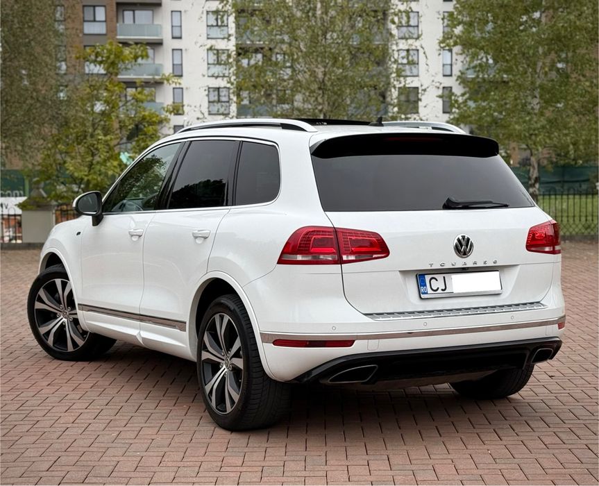VOLKSWAGEN TOUAREG R LINE 3.0Tdi 262CP  ACC* LaneSide* Pano* Exclusive