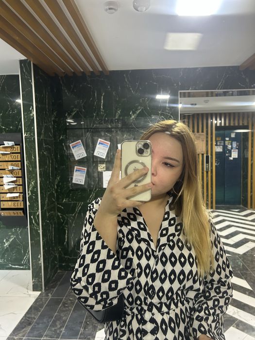 продается iphone 14,128 гб