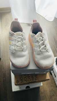 Adidasi marime 25,5