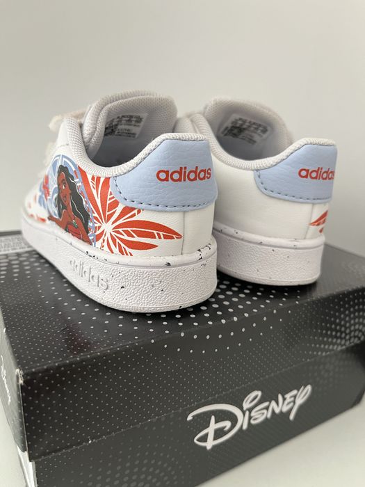 Adidas original, editie limitata M23