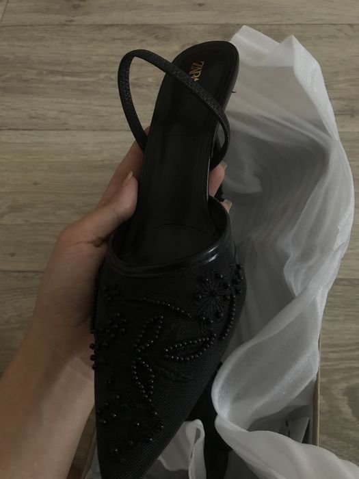 Туфли черное ZARA