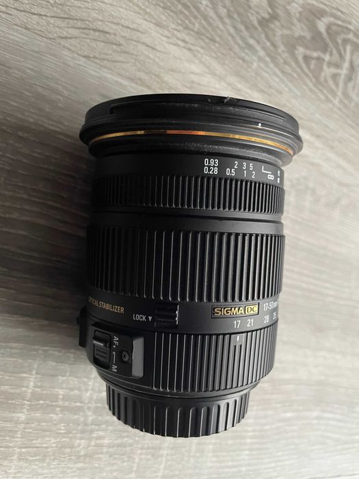 Obiectiv Sigma 17-50mm f/2.8 - Canon - stricat - cititi anuntul