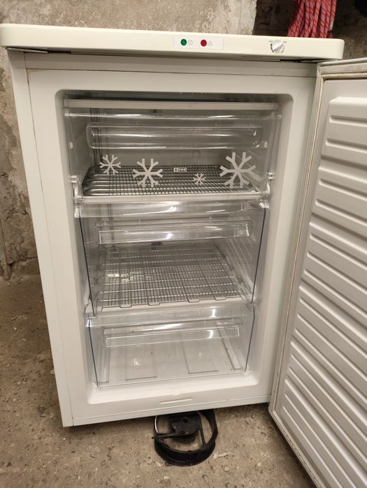 Малък Фризер Zanussi