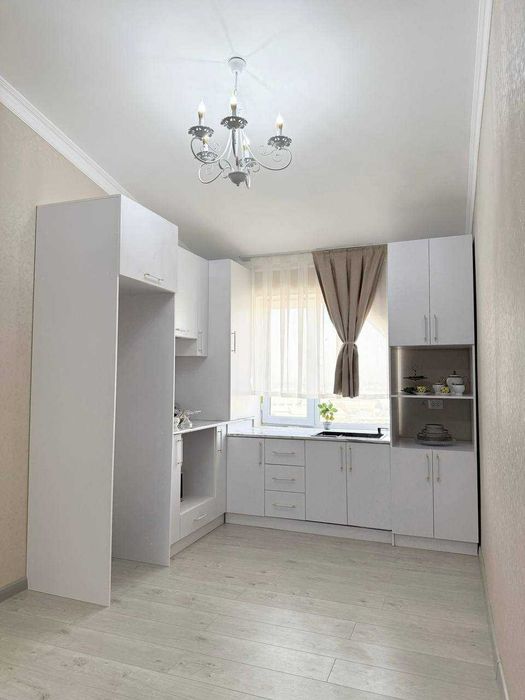 Продается квартира 2 ком в новостройке. Кадышева. Иззат (ИТ)