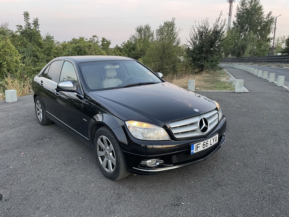 Vand/Schimb Mercedes C280 - W204 Benzina motor V6 aspirat 4matic